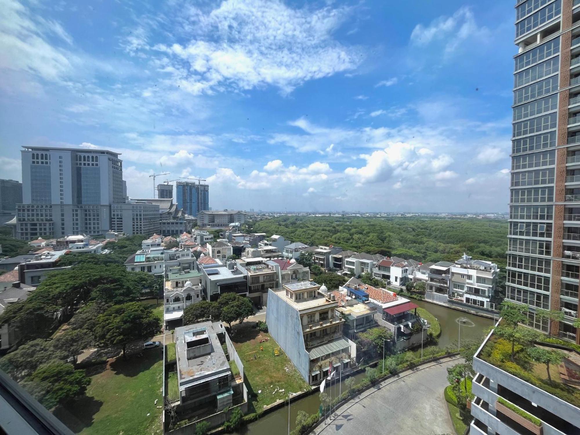 Gold Coast Pik Sea View Apartments By Longesuites Jakarta Extérieur photo
