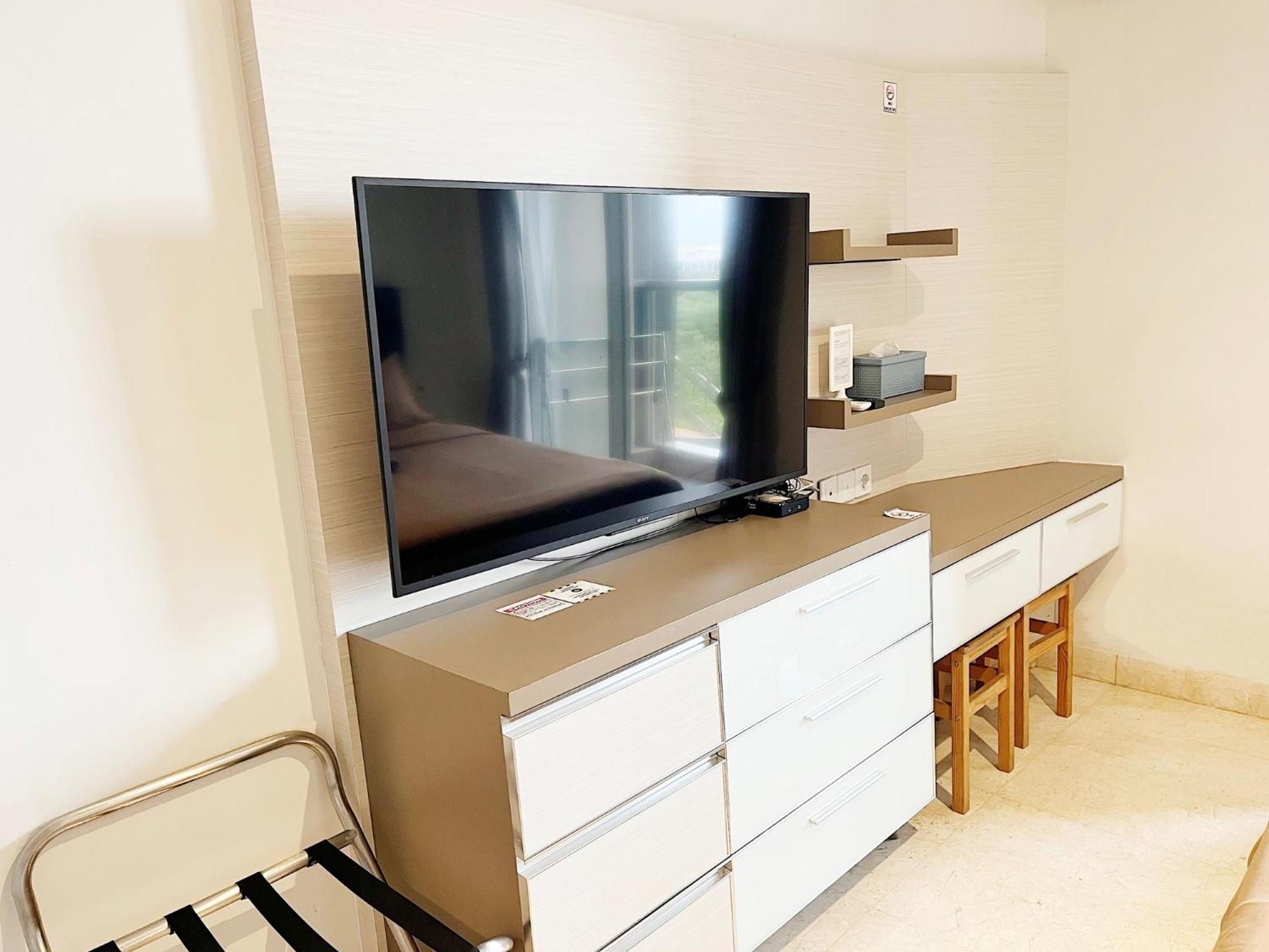 Gold Coast Pik Sea View Apartments By Longesuites Jakarta Chambre photo
