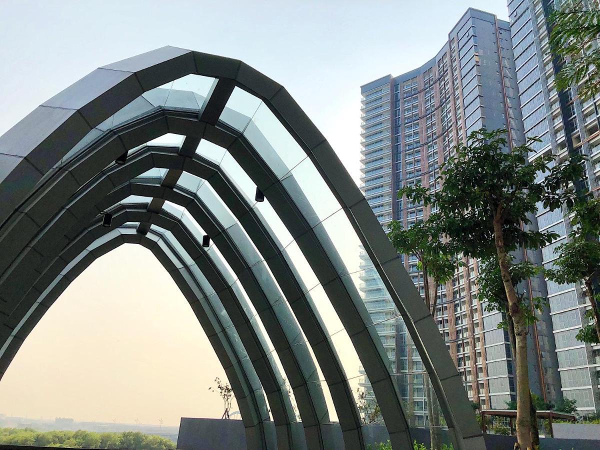 Gold Coast Pik Sea View Apartments By Longesuites Jakarta Extérieur photo