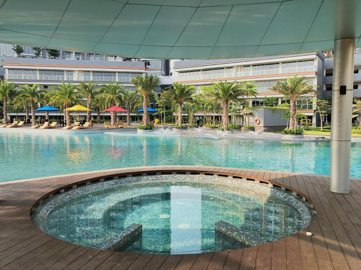 Gold Coast Pik Sea View Apartments By Longesuites Jakarta Extérieur photo